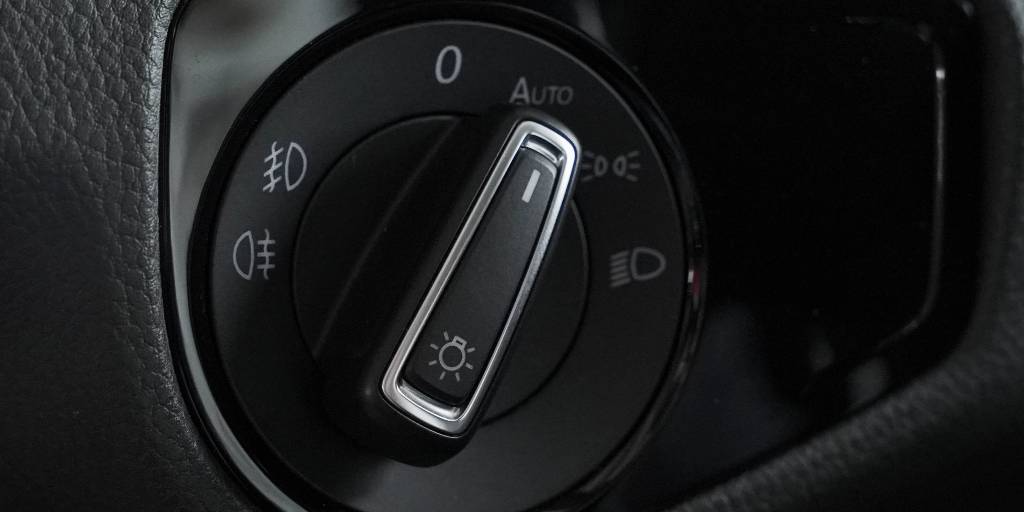 AUTOライト時のみDRLを点灯